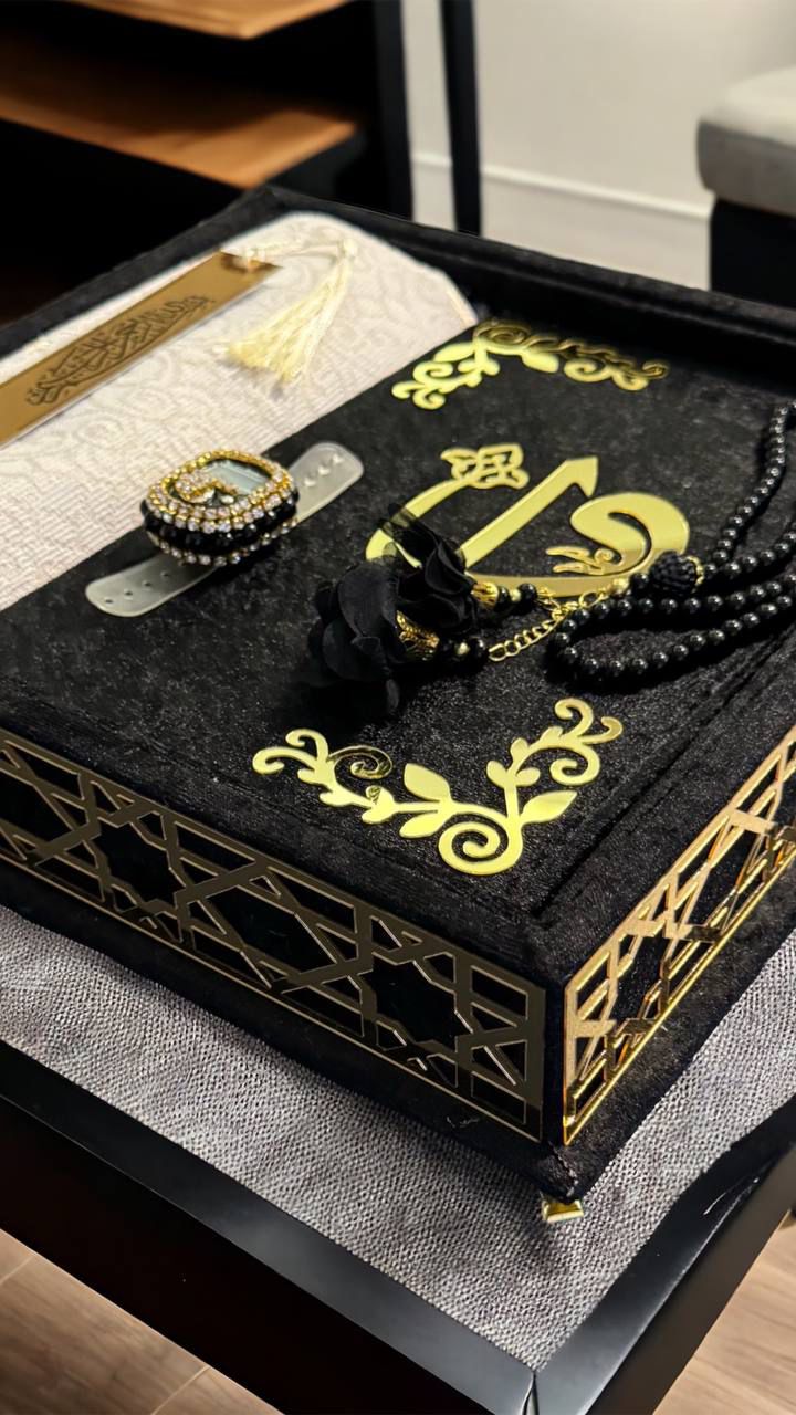 Cam Kapaklı Kuran (Siyah)